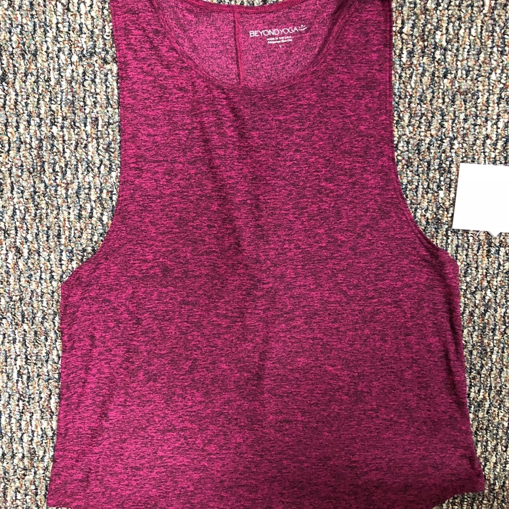 Lightweight looped tank